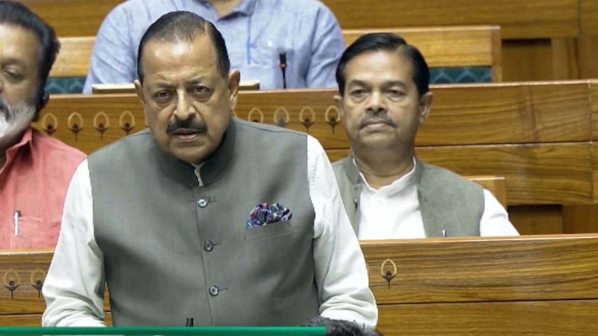 Parliament Debates Anti-Paper Leak Bill Amid NEET Protest Controversy