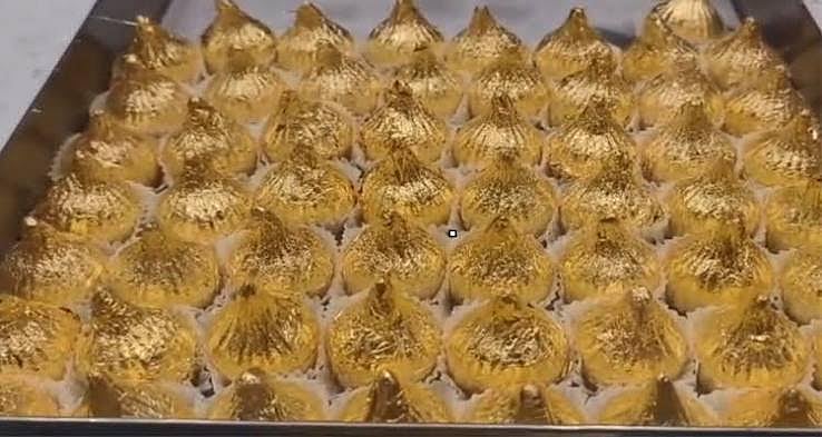 Nashik Sells Gold, Silver Modaks At ₹27,000/Kg