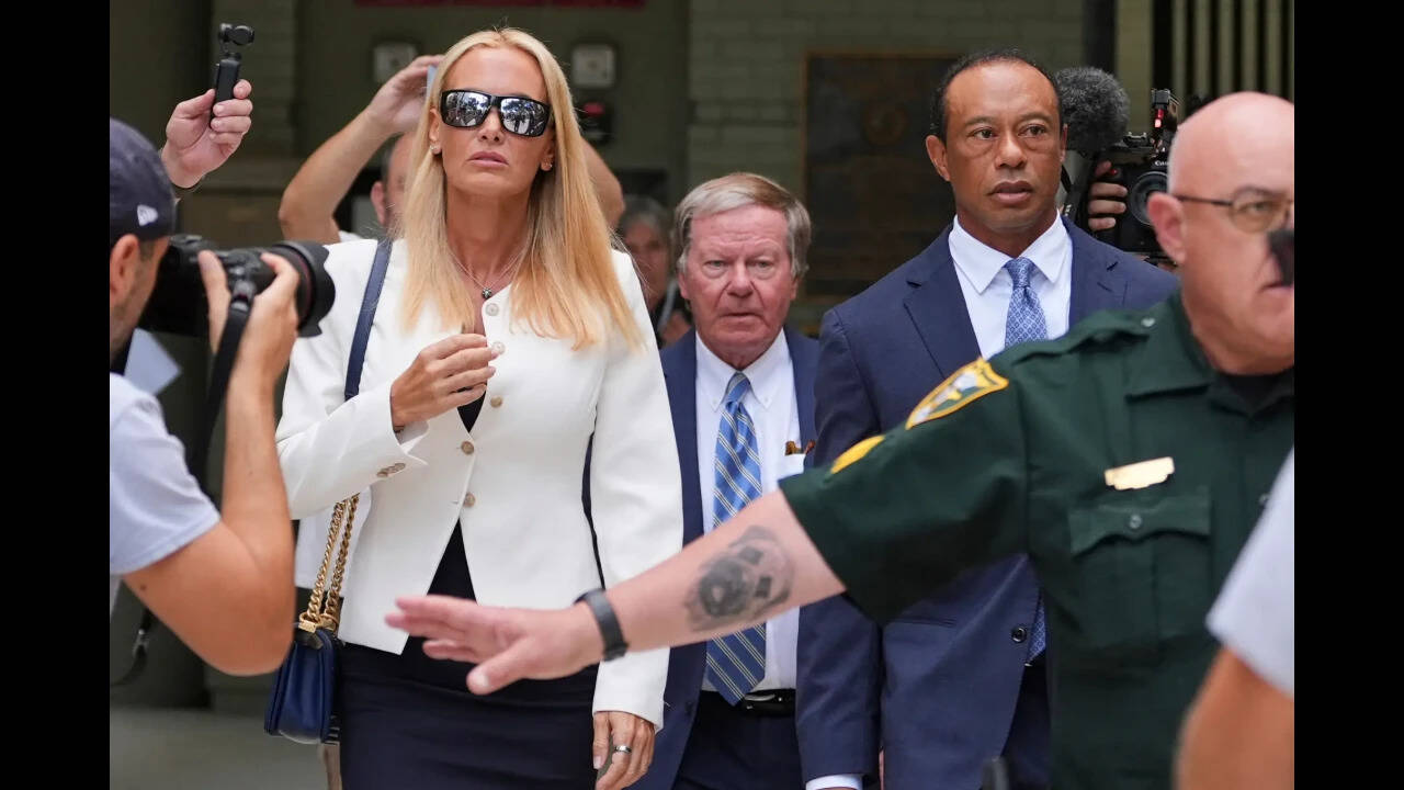 Tiger Woods Loses License for 5 Years