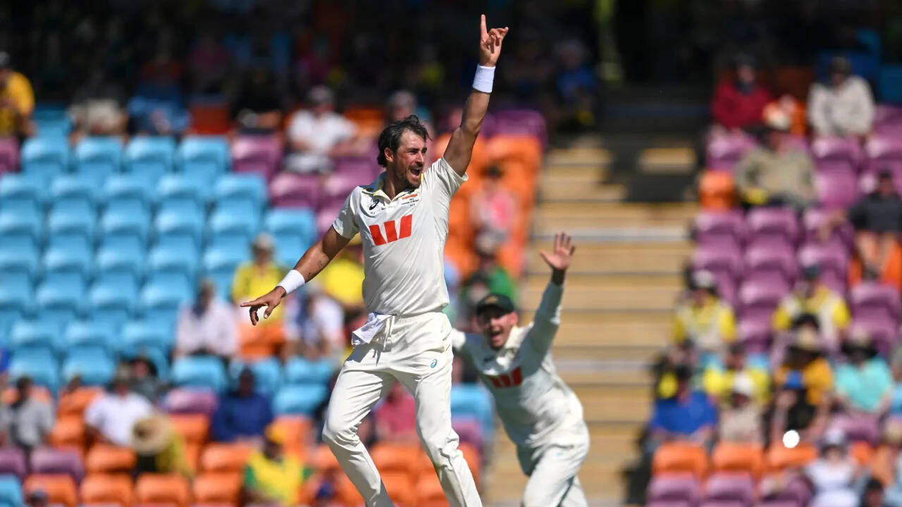 Starc Surpasses Kapil Dev's Wicket Tally