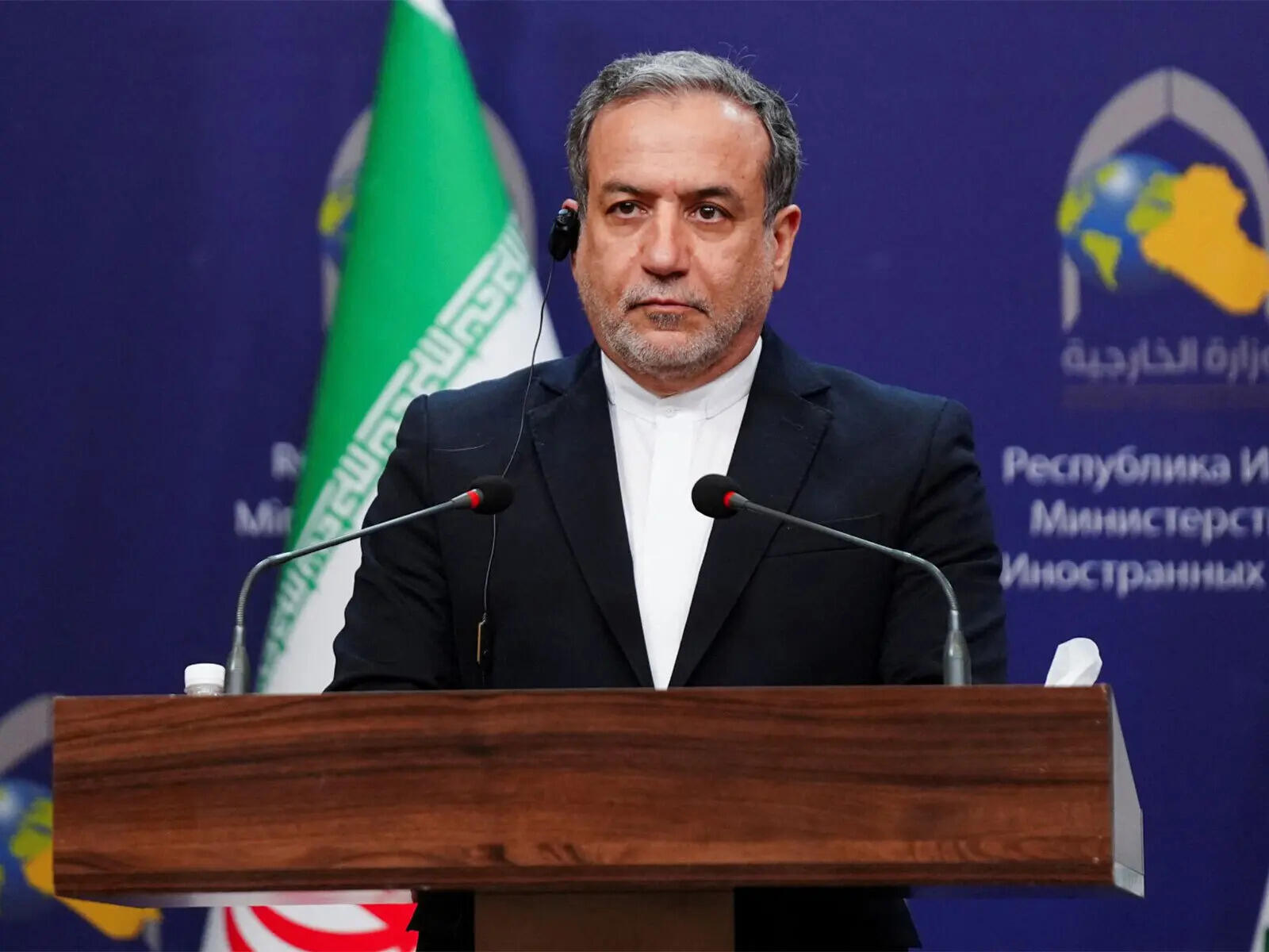 Iran Minister Blames Security Breach For Ayatollah's Residence Bombing