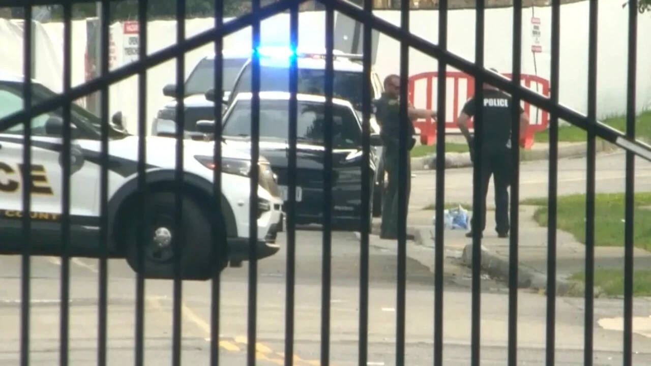 Virginia University Shooting: 19-Year-Old Held
