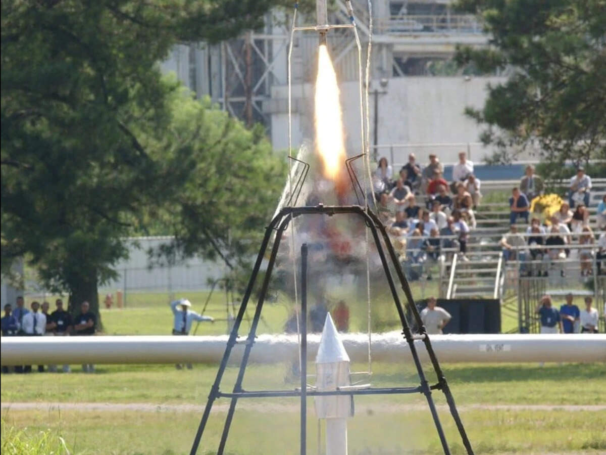 10-foot Rocket Reaches 41 Feet in 1926 Massachusetts Launch