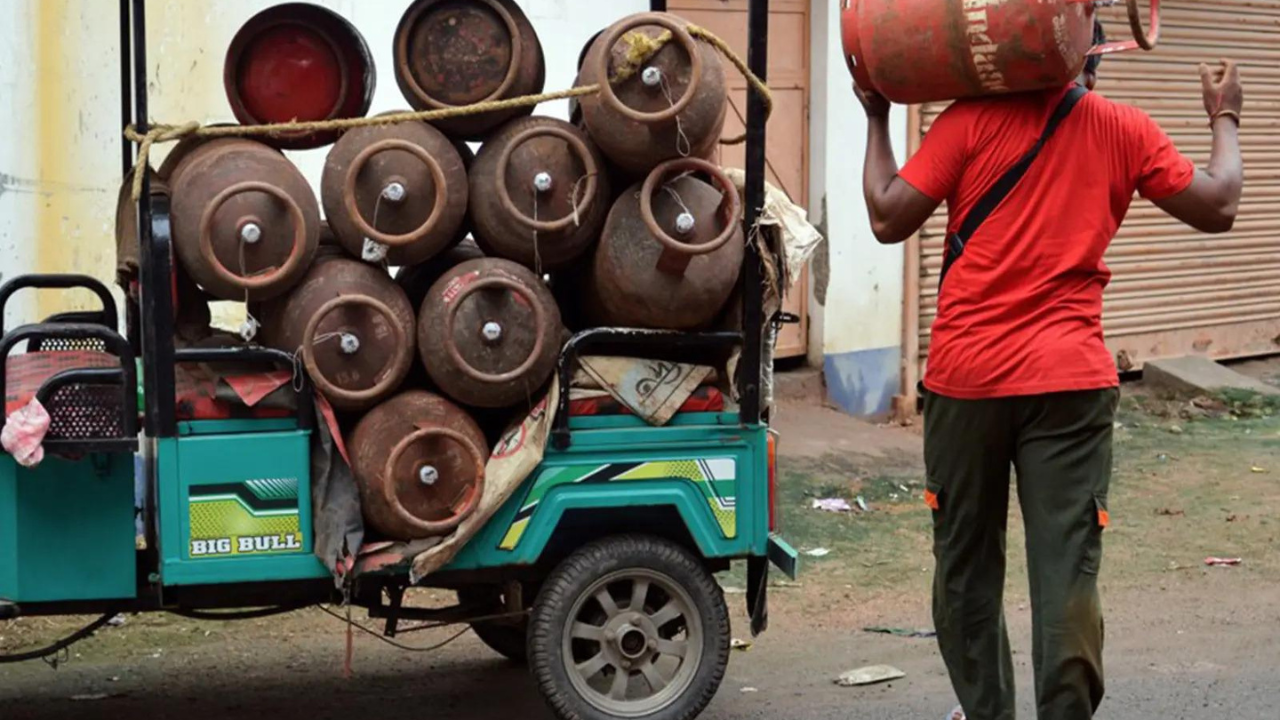 Commercial LPG Prices Cut by Rs 200+