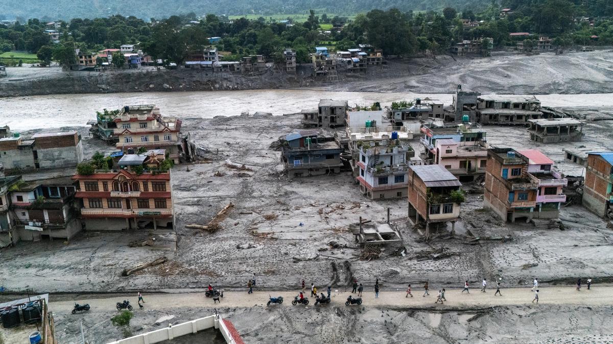 Maharashtra Tracks 338 Stranded Citizens in Nepal
