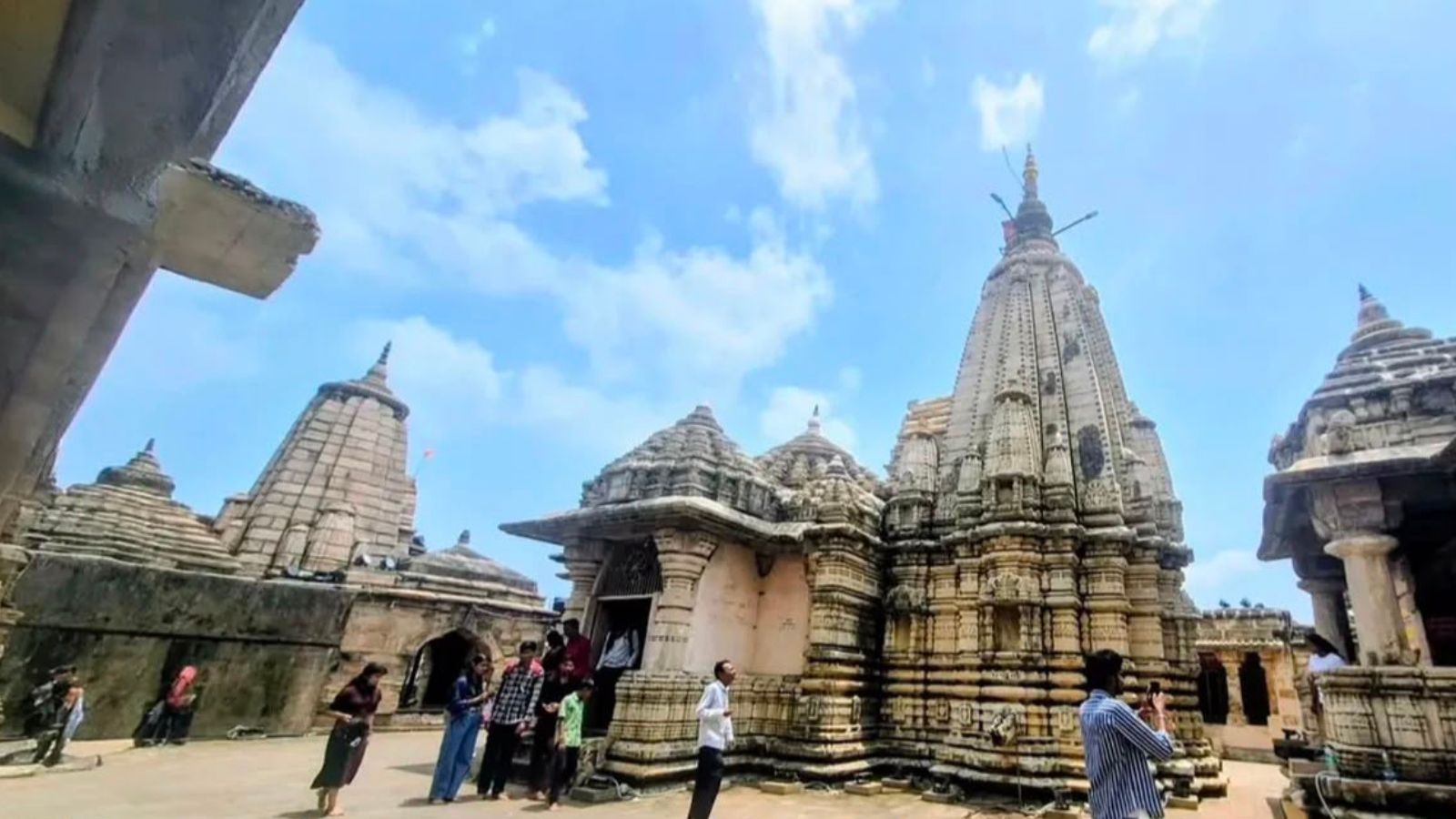 Maharashtra Mandates Devoted CEO for Ramtek Temple