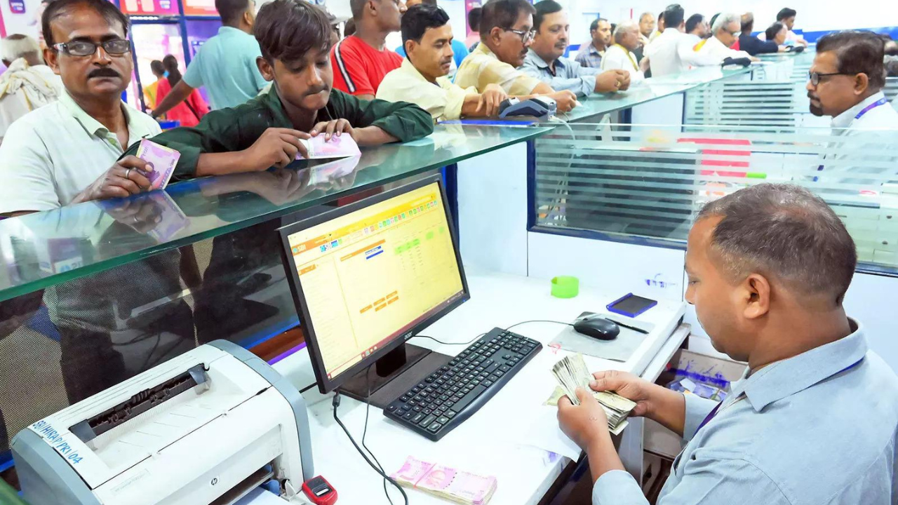 Foreign Banks Raise 68% FCNR(B) Funds