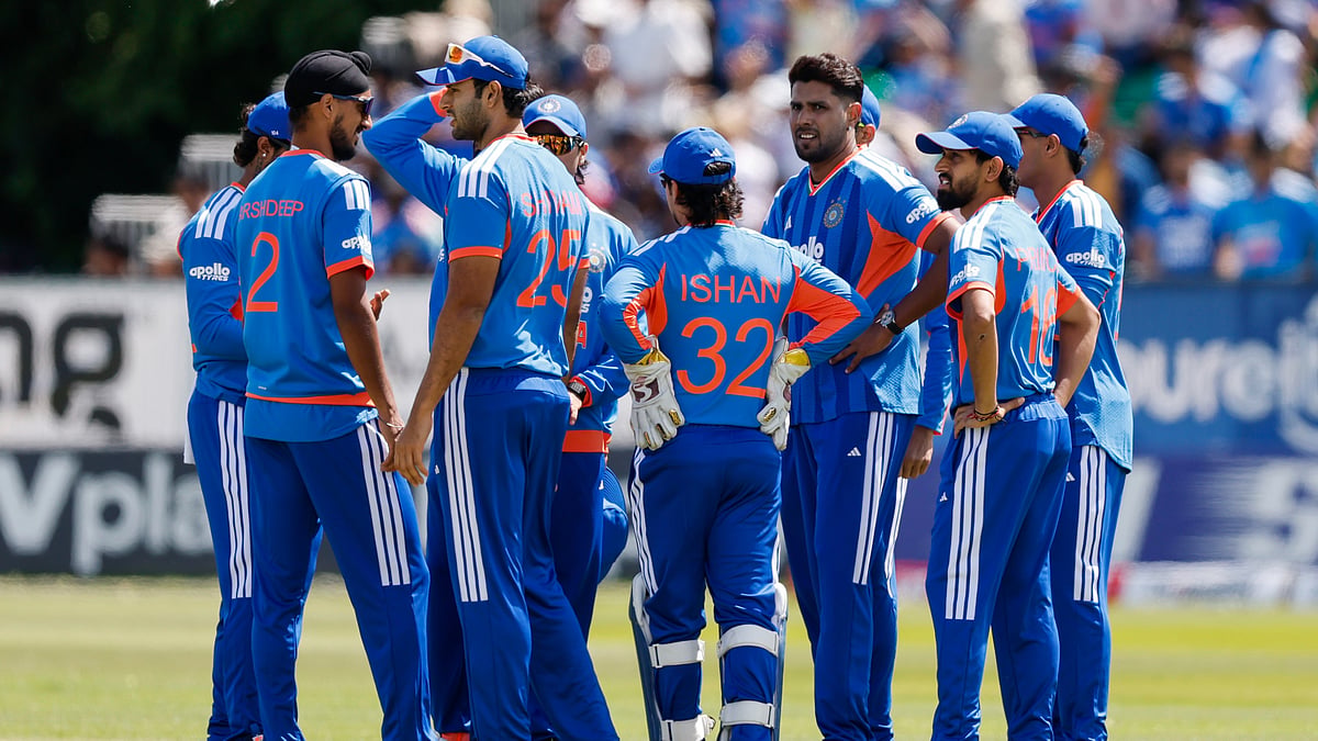 England Thrashes India by 9 Wickets in 4th T20I
