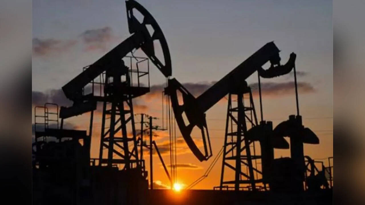 Oil Prices Rise on US-Iran Tensions