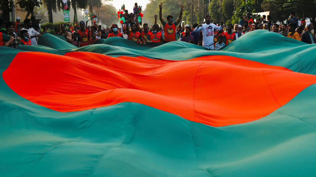 Bangladesh Seeks Strong Ties with India