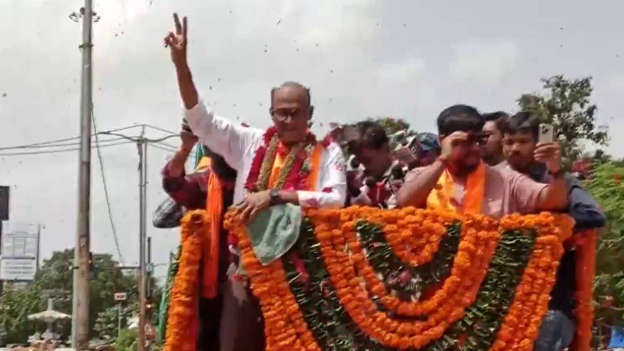 BJP Wins Manjalpur Seat with Smaller Margin