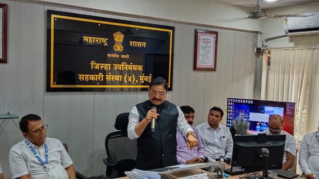 MP Waikar Orders Action Against Builders Denying Conveyance Deeds