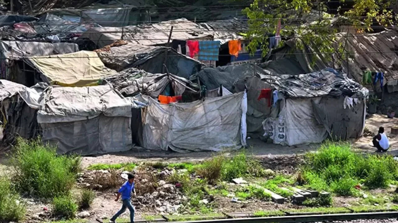 Delhi Slum Rehab Bill Targets 2025 Cut-Off