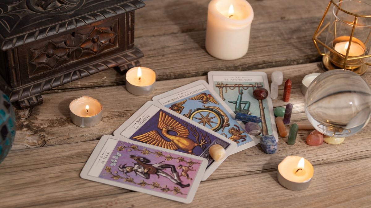 Tarot Predictions for All Zodiac Signs