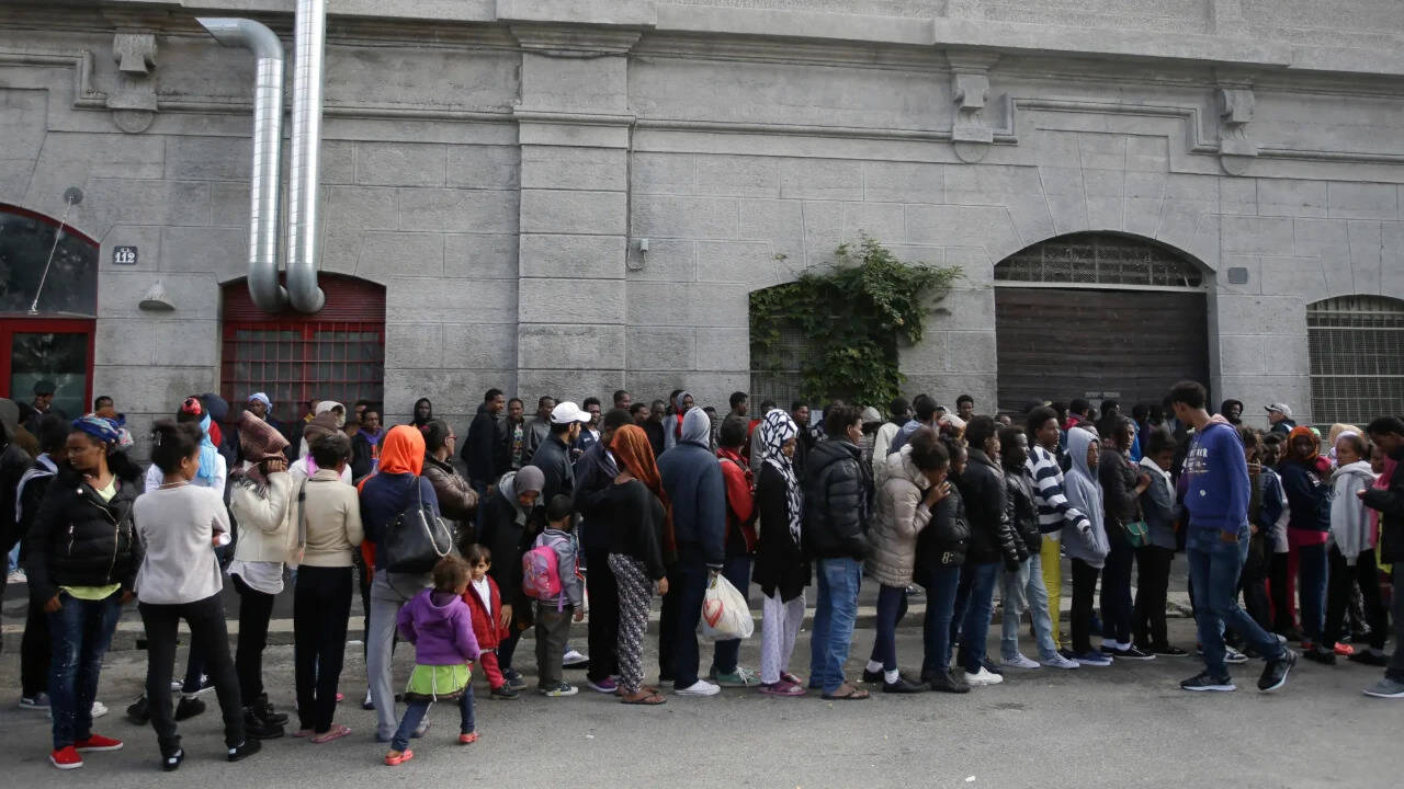 EU Plans Migrant Return Hubs Outside Europe