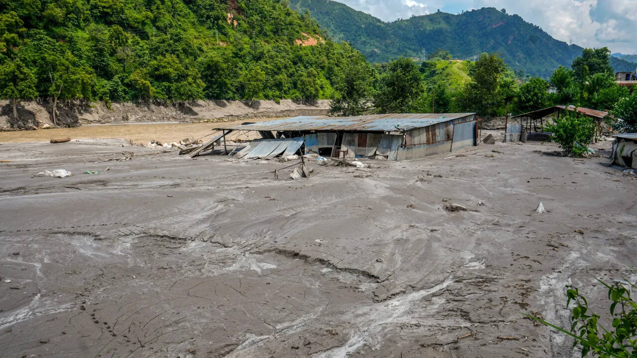 Nepal Floods Kill Hundreds After Glacier Collapse