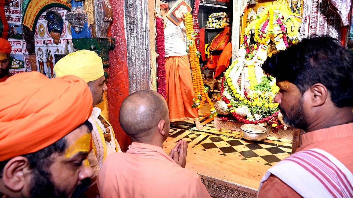 CM Yogi Adityanath Visits Ayodhya Temple Complex