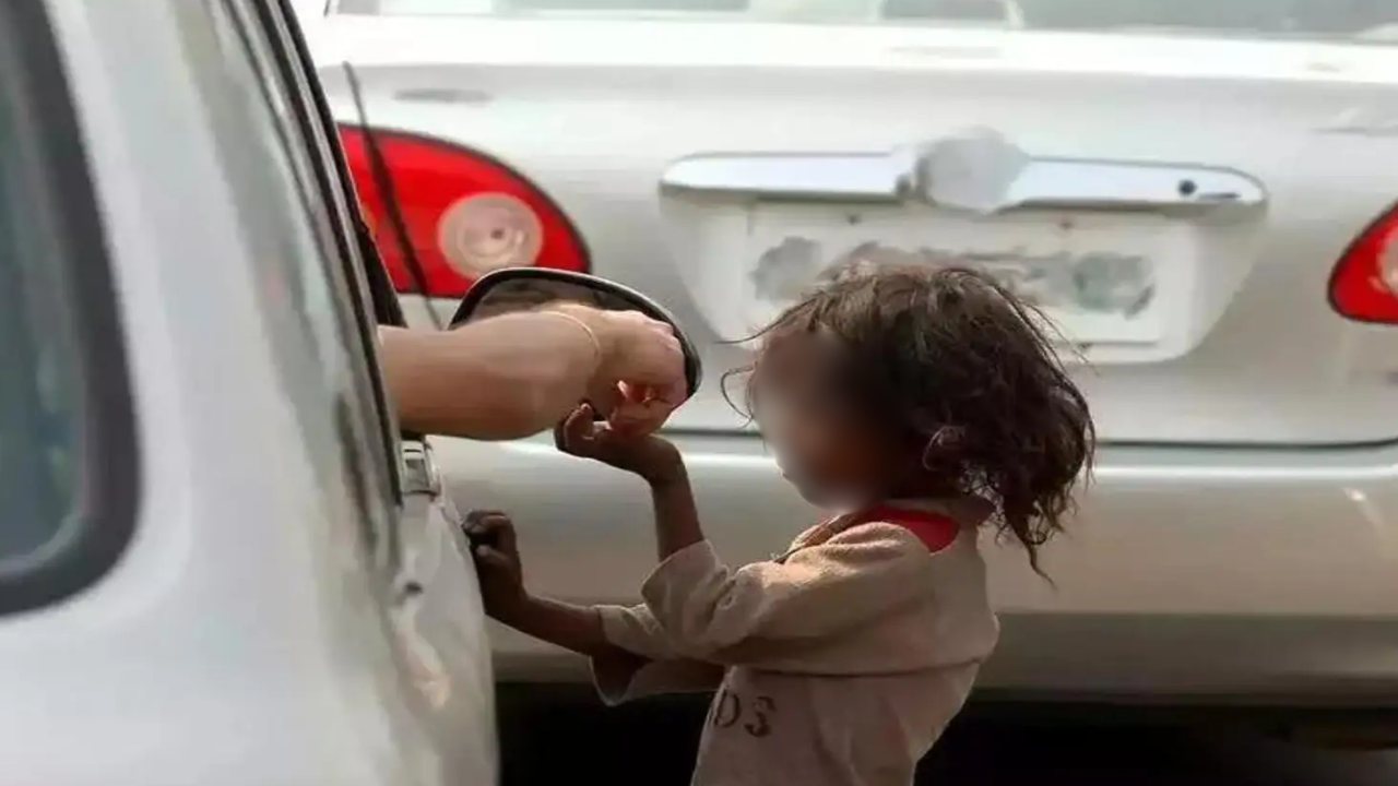4 Kids Found Begging on Streets After Family Dispute