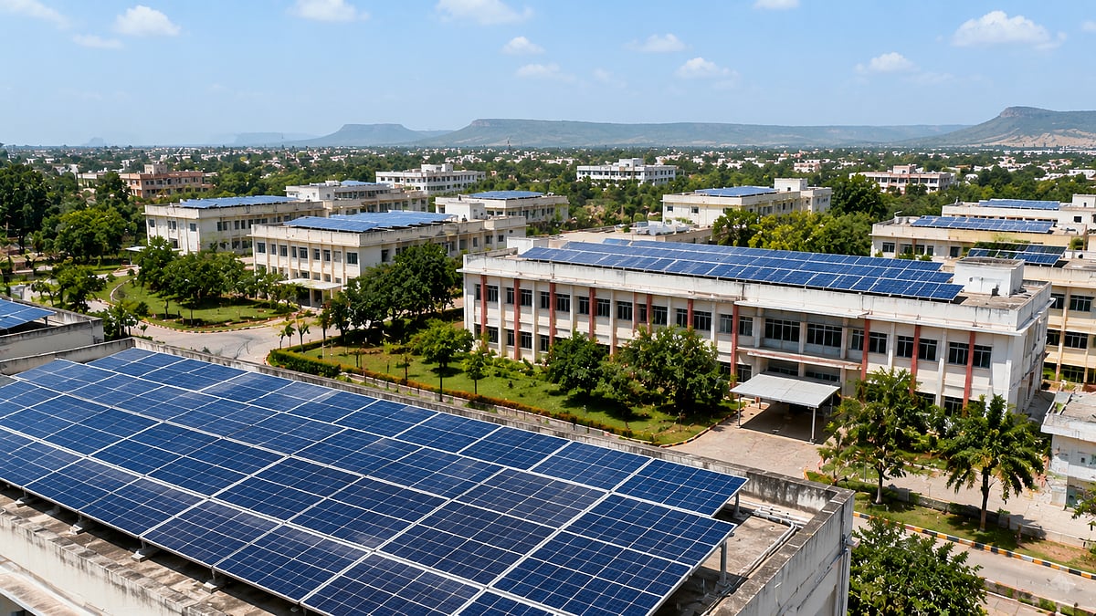 Maharashtra To Set Up Solar Power At 19 Colleges
