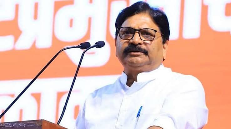 MP Waikar Seeks Action Against Illegal Construction Near Powai Lake