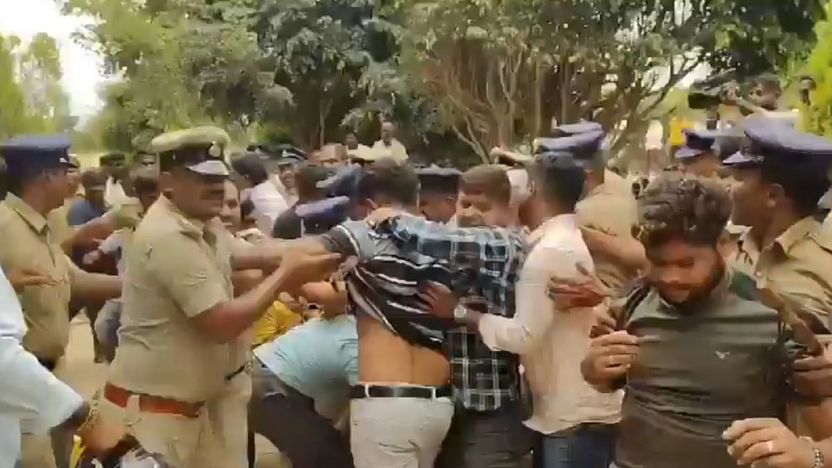 Bengaluru Student Dies After Collapse