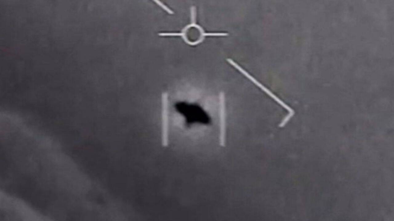 US Navy Encounters Mysterious UFO in 2004