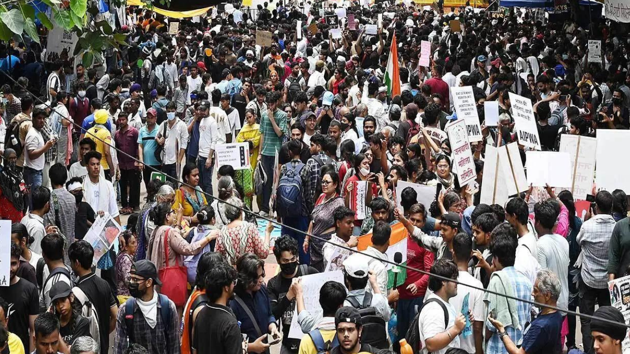 Delhi Protest Sees Health Crisis