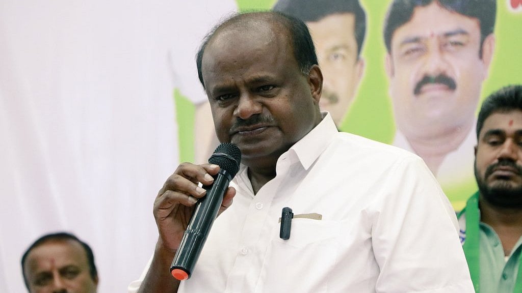 Kumaraswamy Accuses Kharge of Overlooking KPSC Irregularities
