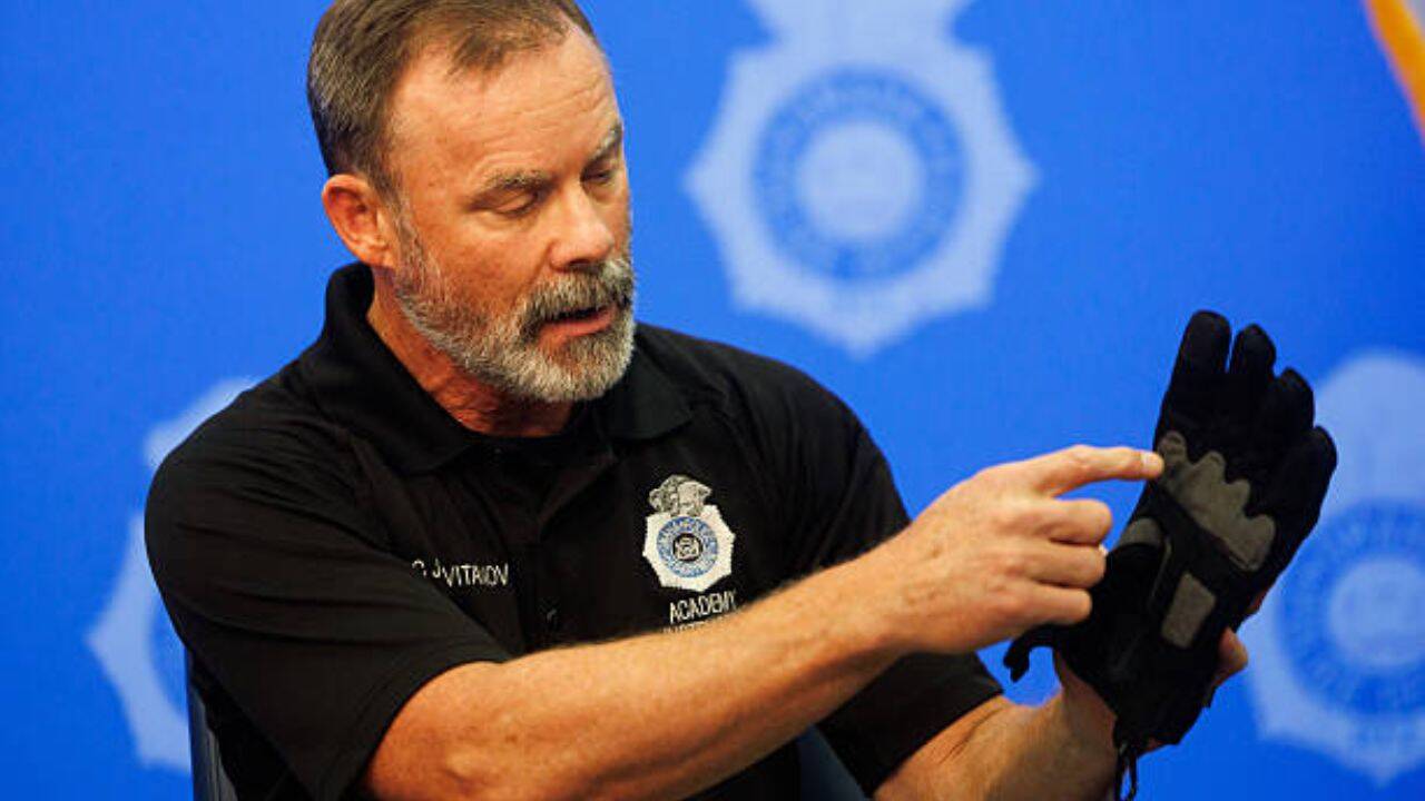 Omaha Police Use Electroshock Gloves on Students
