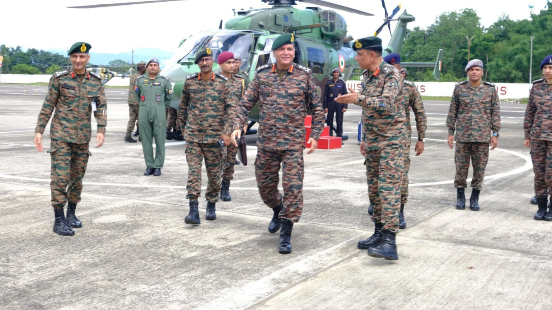 Army Chief Visits Siliguri Corridor