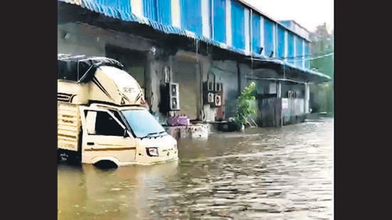 Mumbai Rains Delay Online Packages