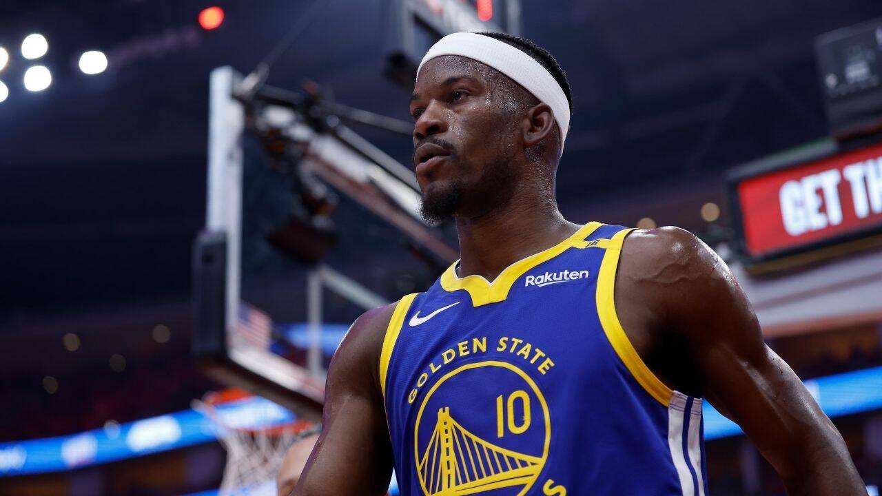 Jimmy Butler Eyes Christmas Return