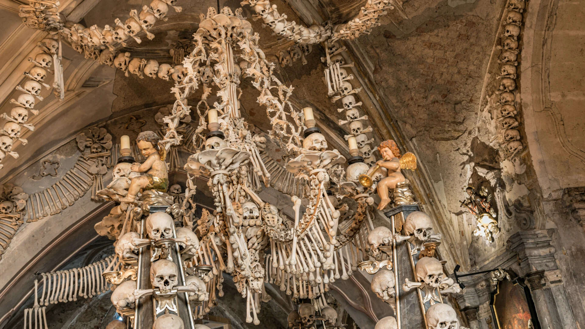 Sedlec Ossuary: Church Made of 40,000 Human Bones