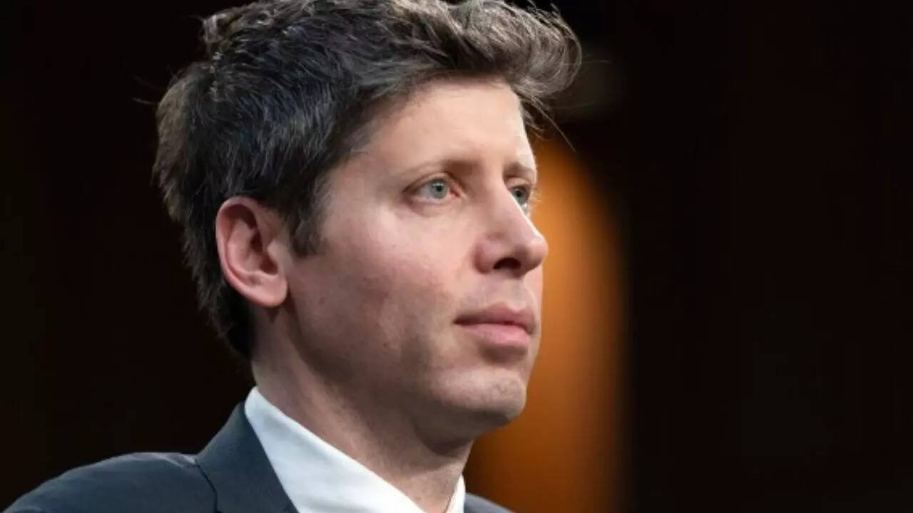 Sam Altman Mocks Anthropic's AI Campaign