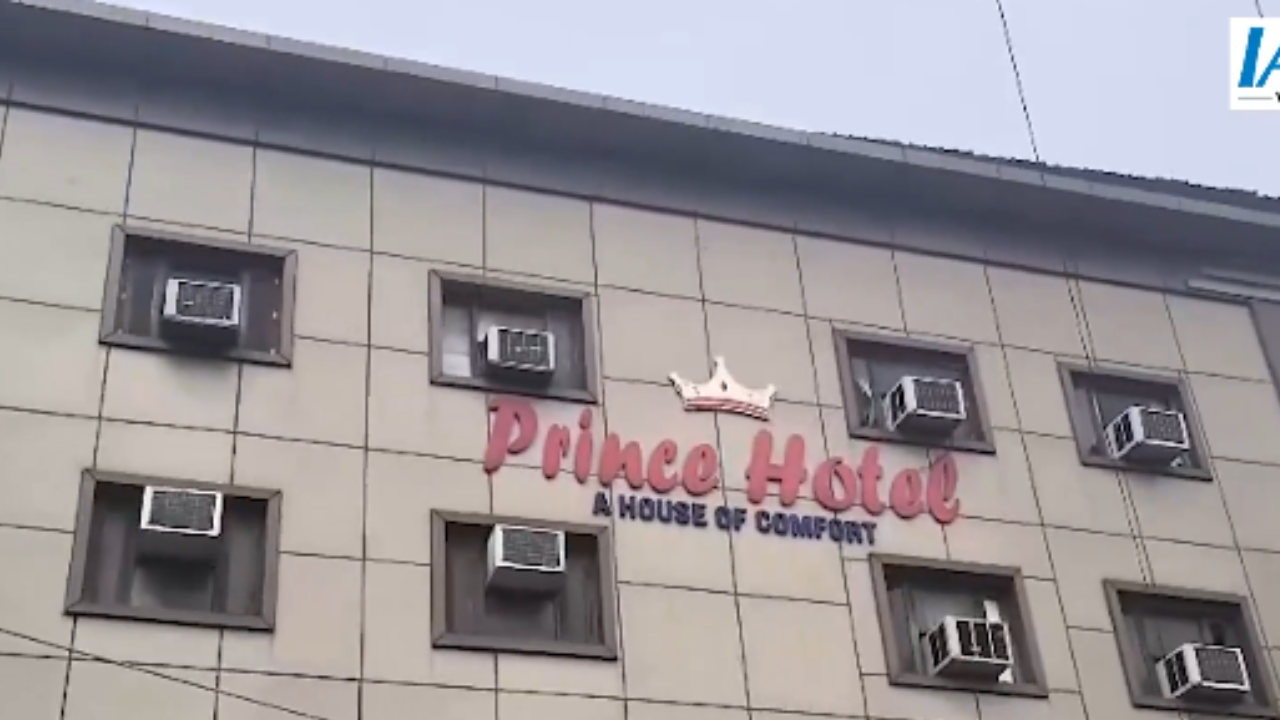 Delhi Hotel Stabbing: Woman Killed by Husband