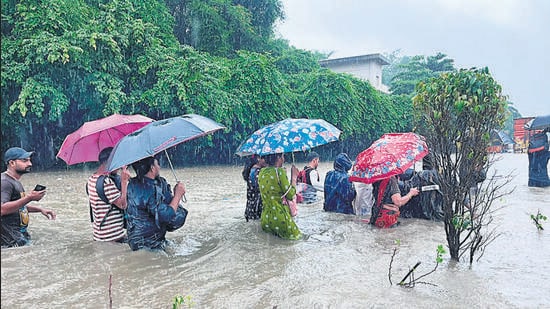 Vasai-Virar Paralyzed By Floods