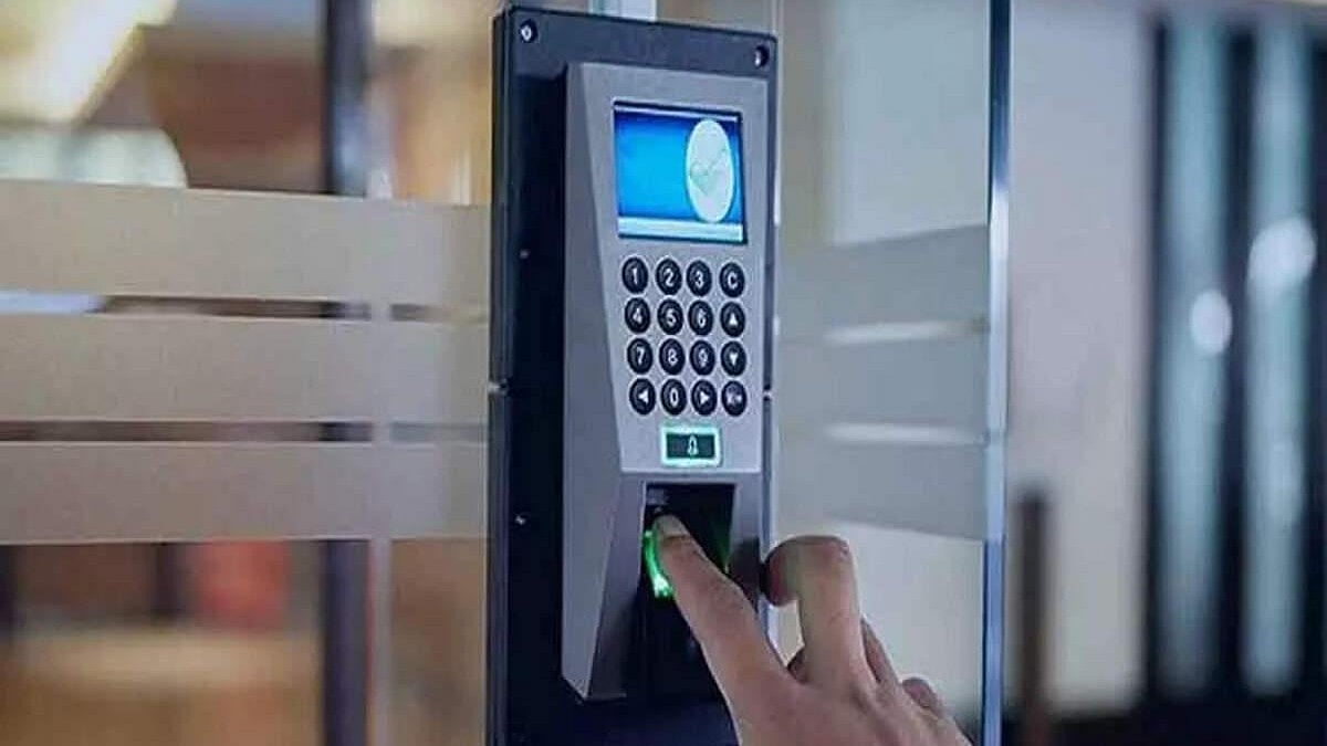 Madhya Pradesh Introduces Biometric Attendance At Mantralaya