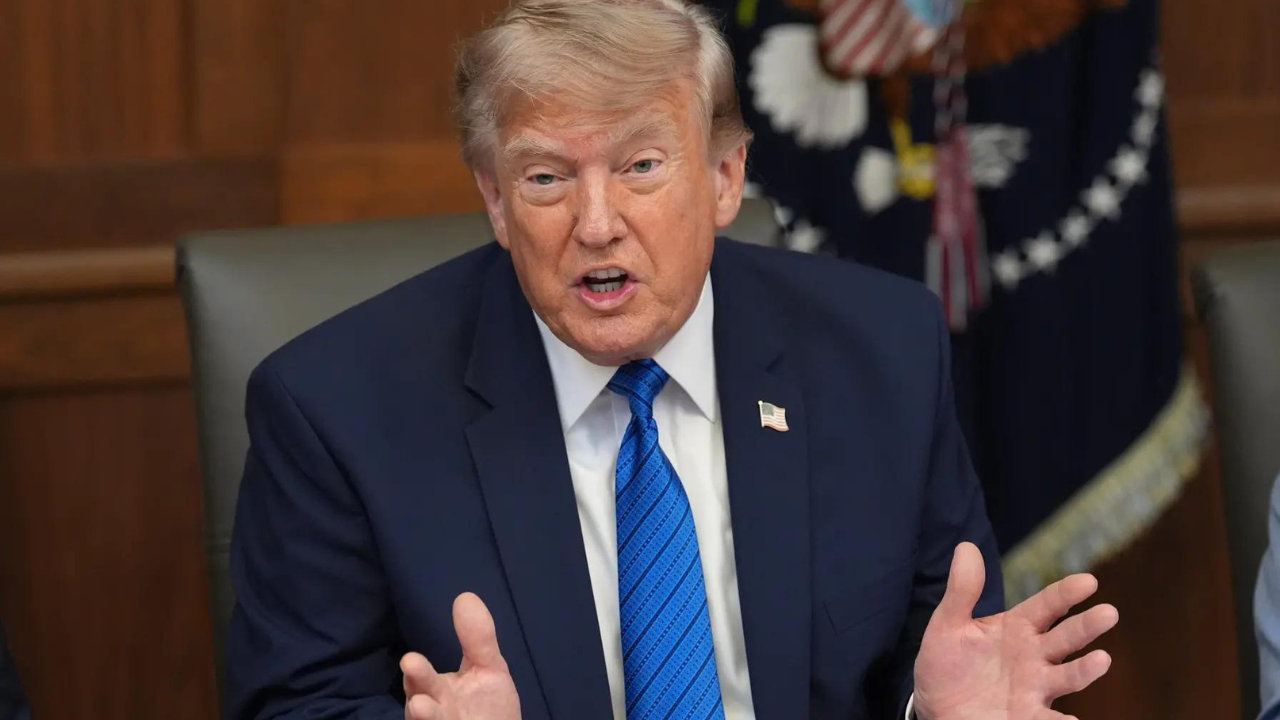 Trump Receives Mixed Advice on Iran Exit Plan