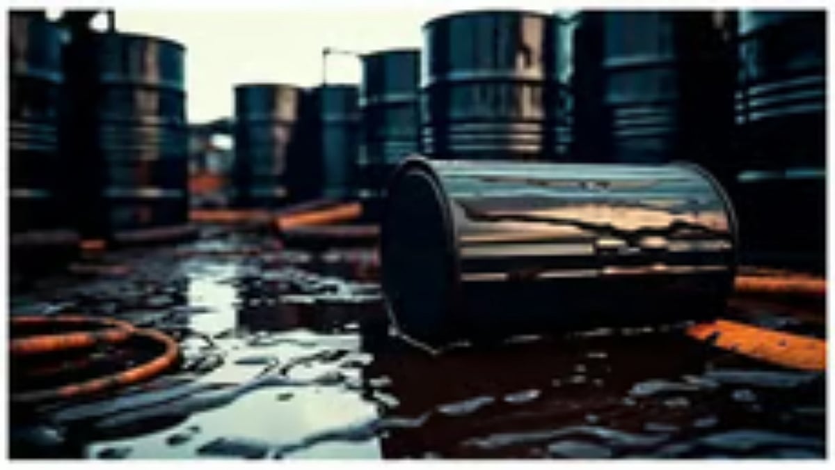 Crude Oil Jumps 1% on US Sanctions on Iran