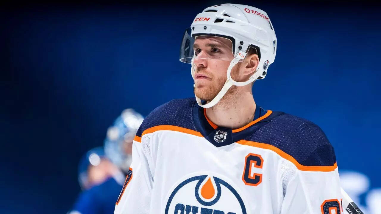 McDavid Comments on Formenton's Oilers Return