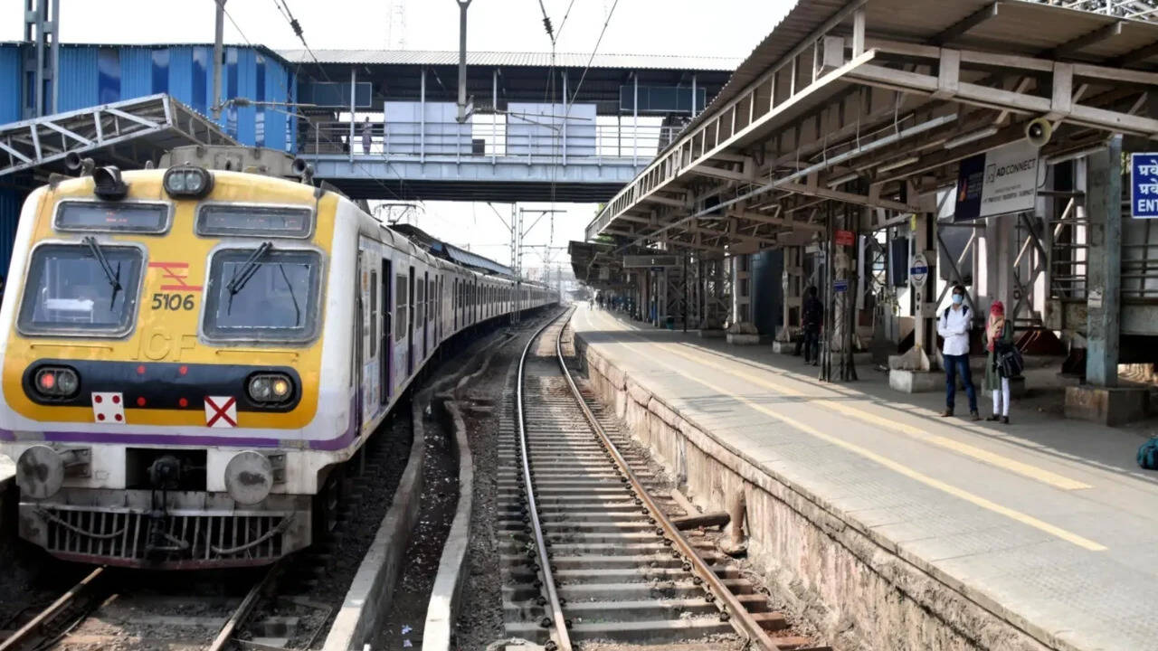 Western Railway Introduces Smart Timetable