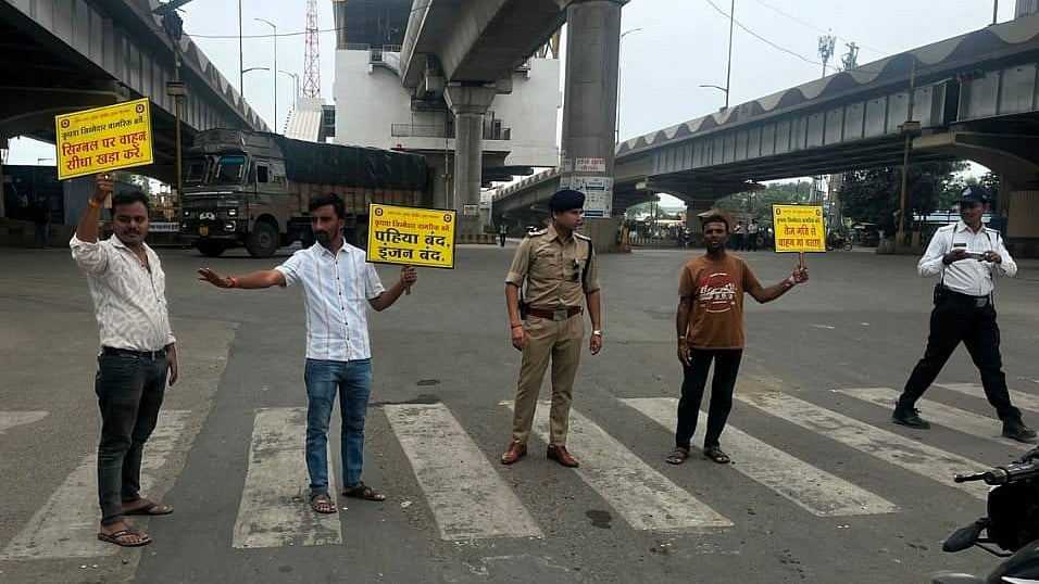 Indore Traffic Police Teach Lesson to Rule Violators
