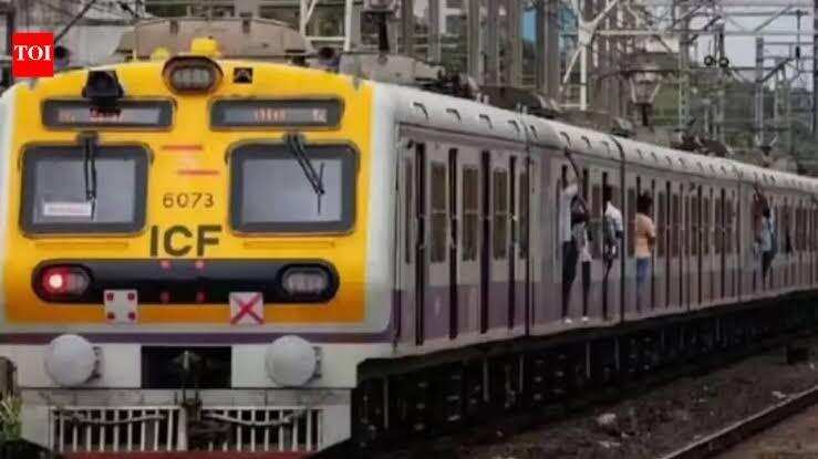 Man Assaults Woman at Dadar Station