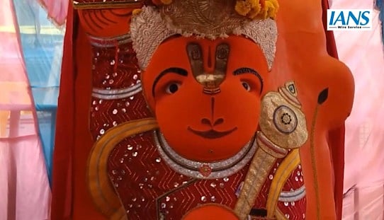 Ujjain Temple Draws 12k Devotees Amid Idol Row