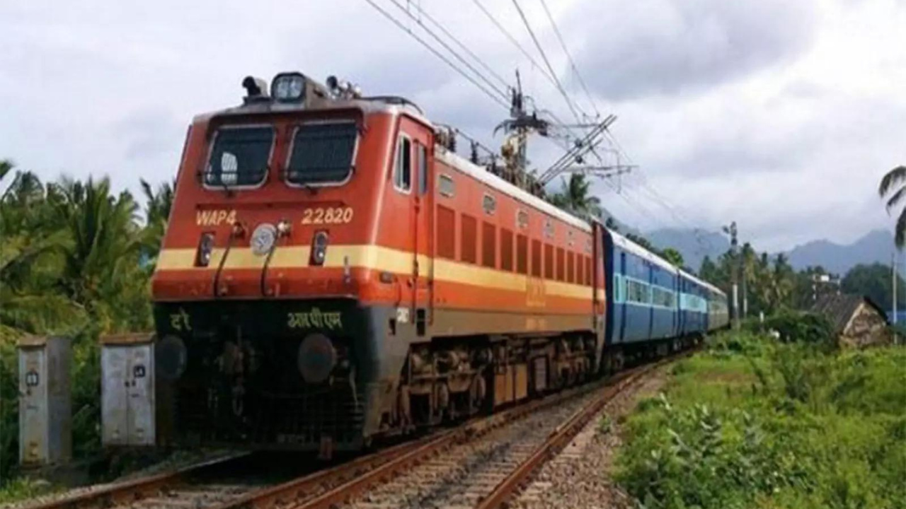 Railway Board Panels Suggest Retirement of 5 Officers