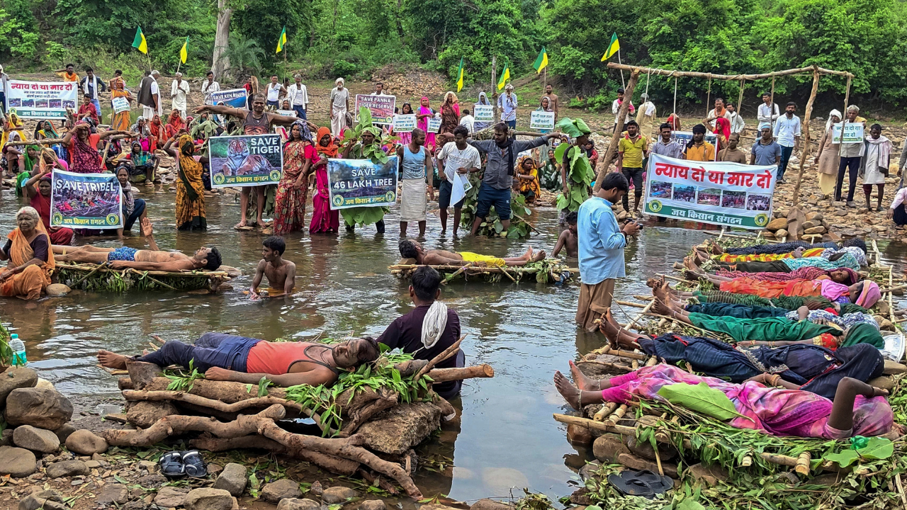 MP Tribals Protest Ken-Betwa Project